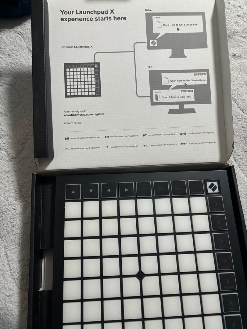 Novation Launchpad X MIDIコントローラー