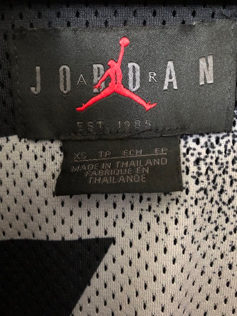 【美品】ジョーダン×PSGコラボ　ジップアップジャケット ブラック