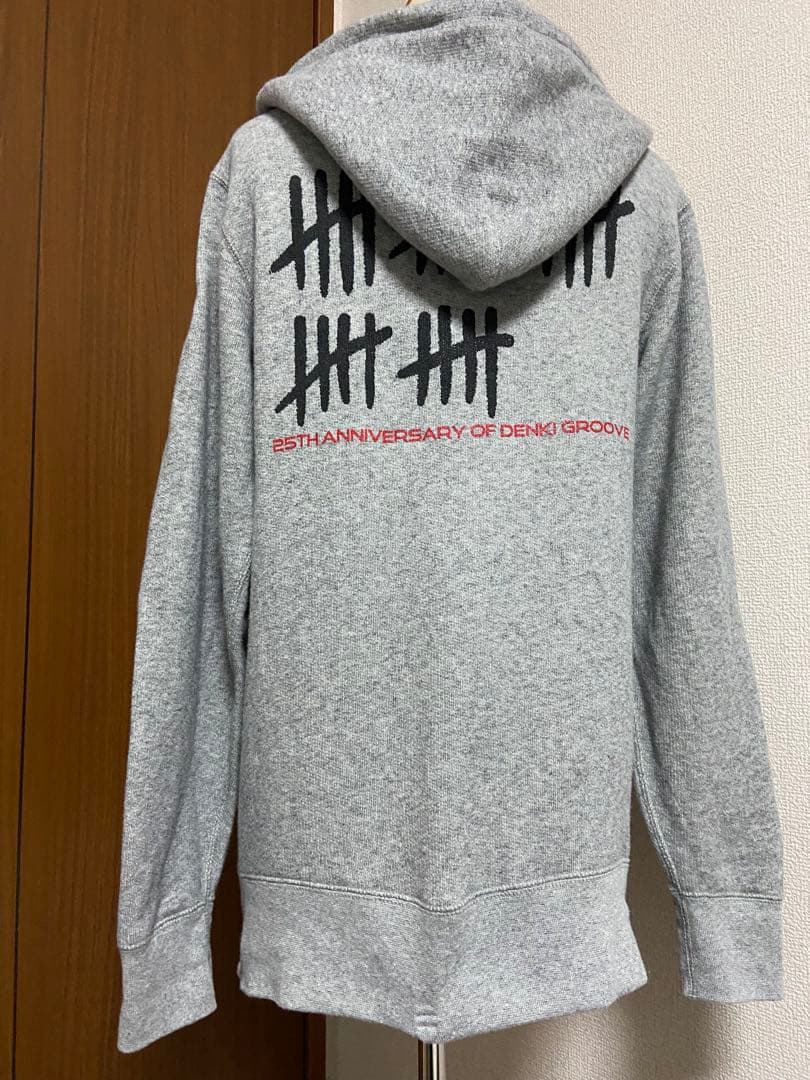 電気グルーヴ 25周年 糞塗祭　ジップアップパーカー　Mサイズ　グレー