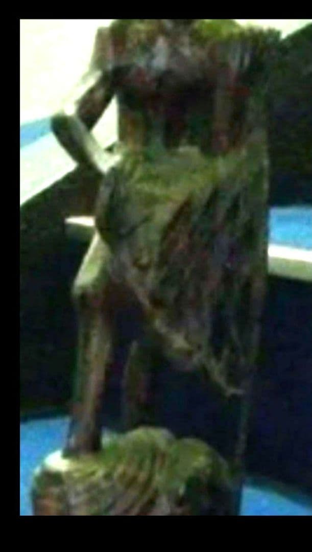 一刀彫のオブジェです