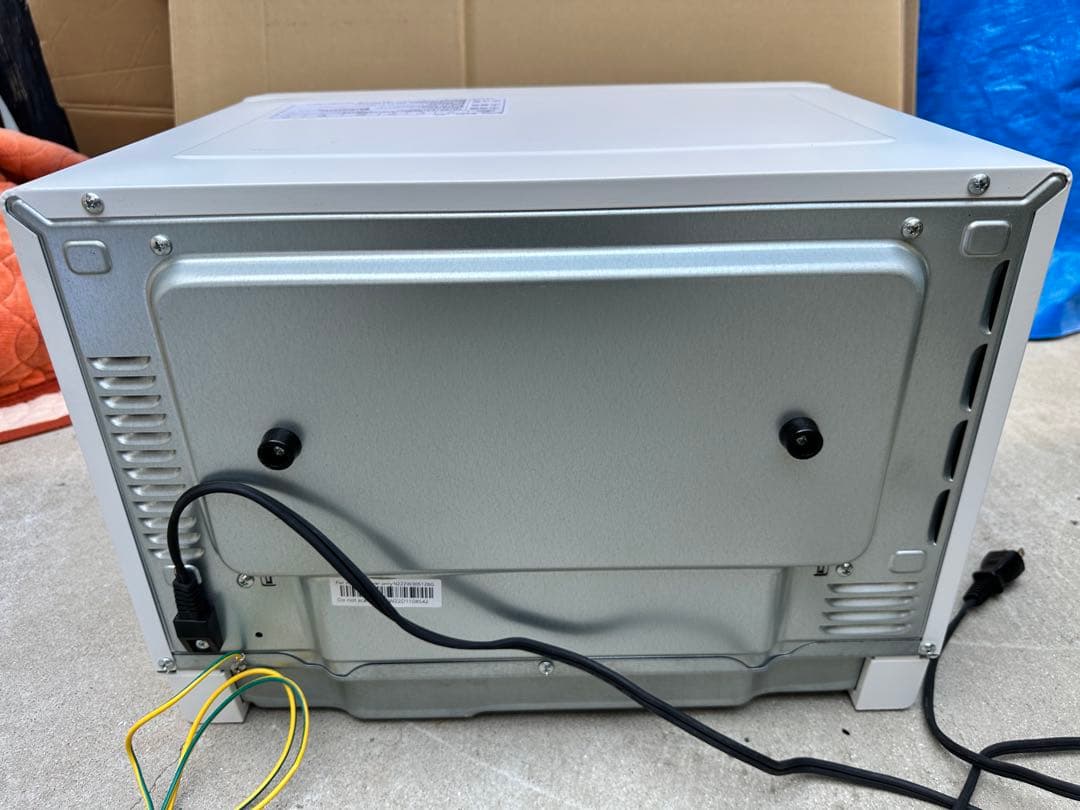 アイリスオーヤマ　スチームオーブンレンジ　MO-F1808-CW