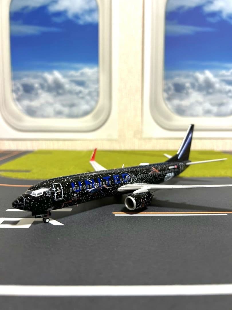 ユナイテッド航空 スター・ウォーズ　 B737-800 1/200