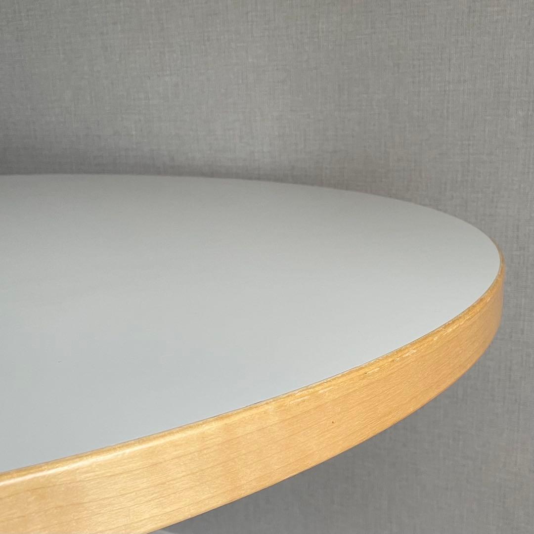 Artek（アルテック）90A テーブル ホワイト ラミネート