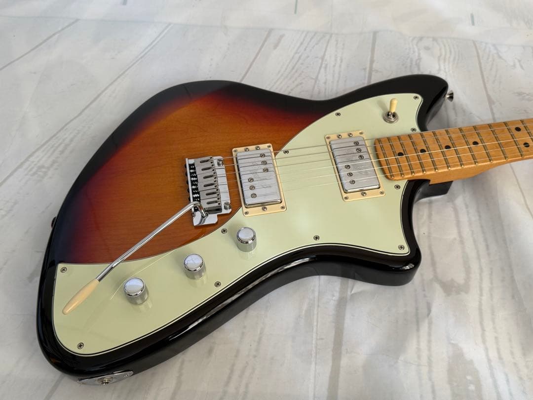 ⚫︎FENDER Player Plus Meteora HH