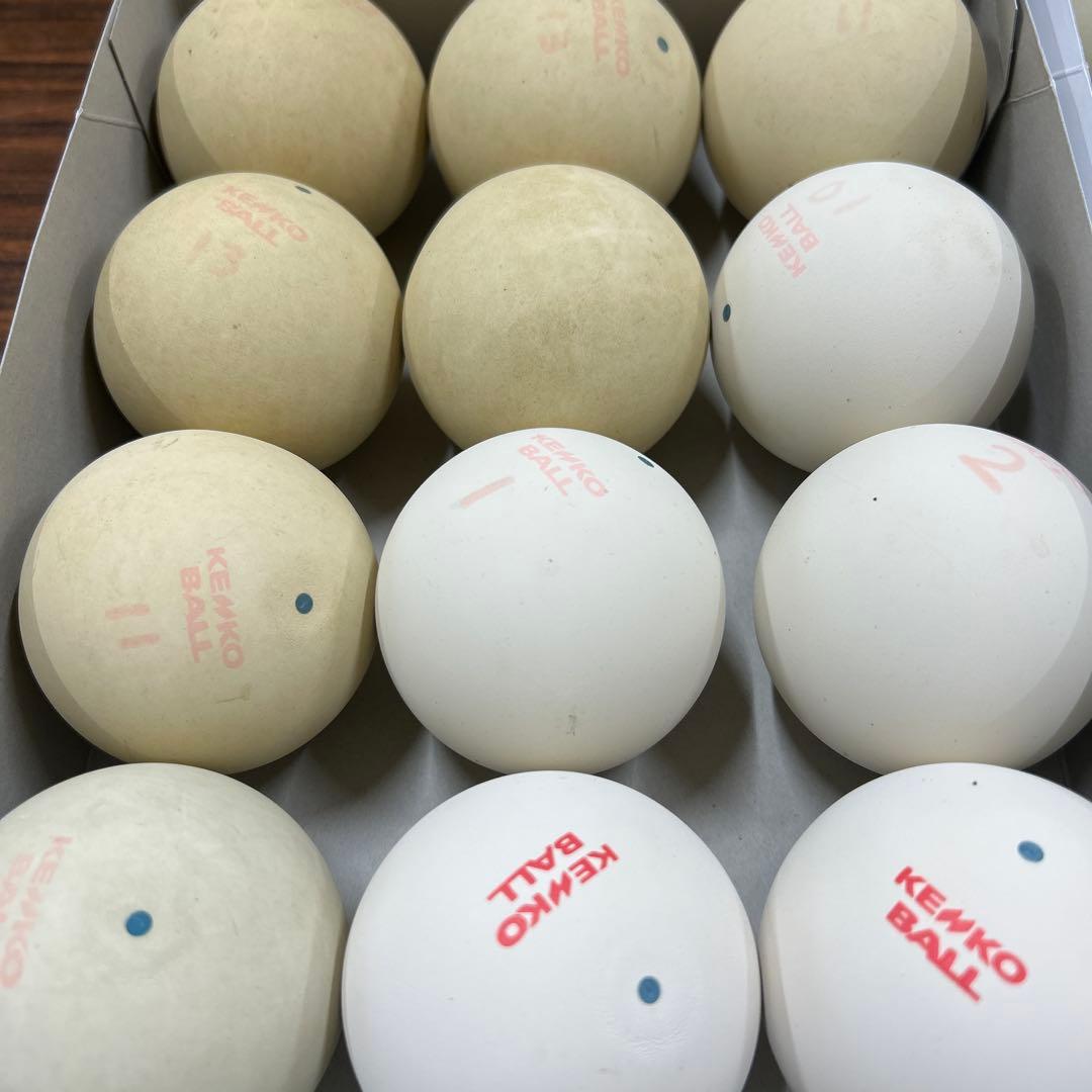 超美品！新古ソフトテニスボール３ダース‼️