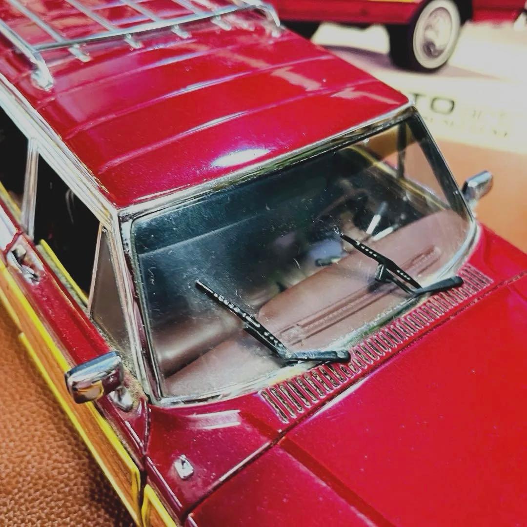 【希少・廃番】 ジープ　グランドワゴニア　バーガンディー　オートアート　1/18