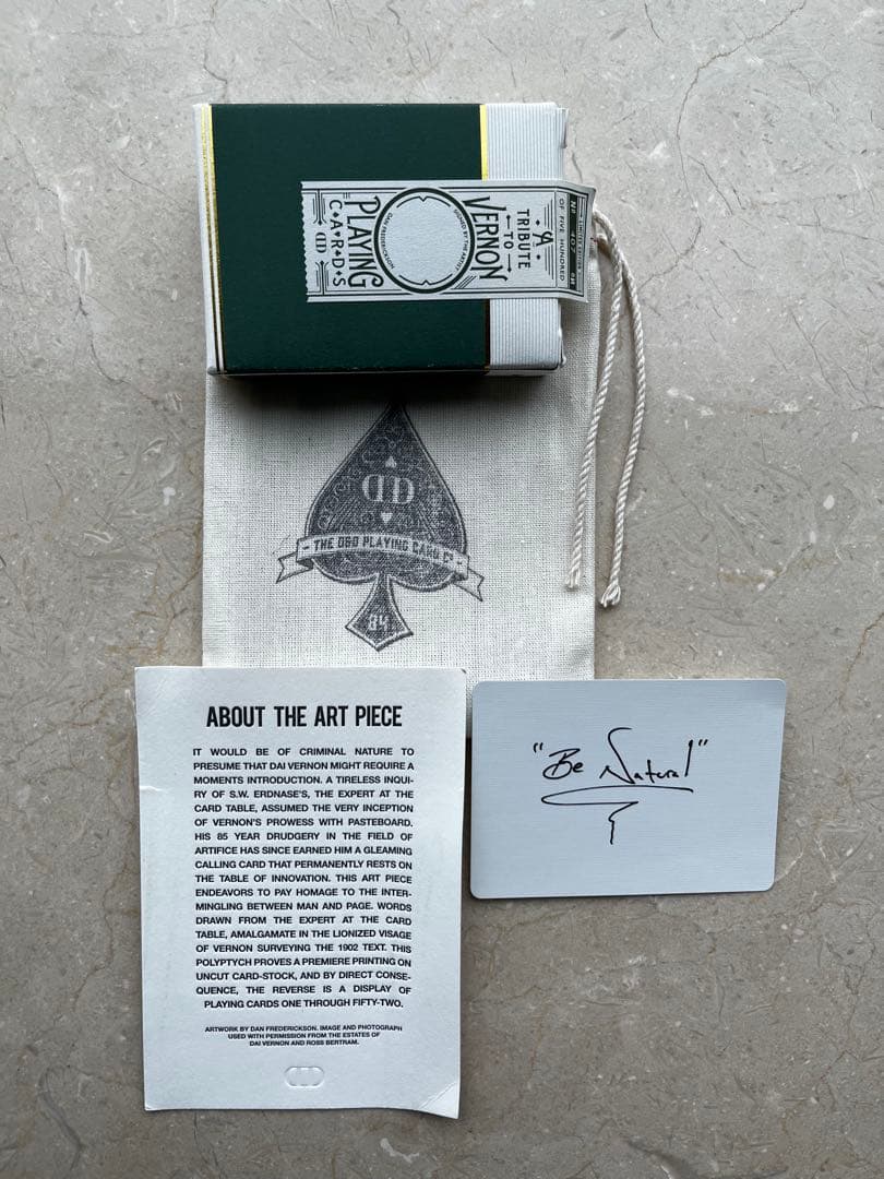 トランプ A TRIBUTE TO VERNON PLAYING CARDS