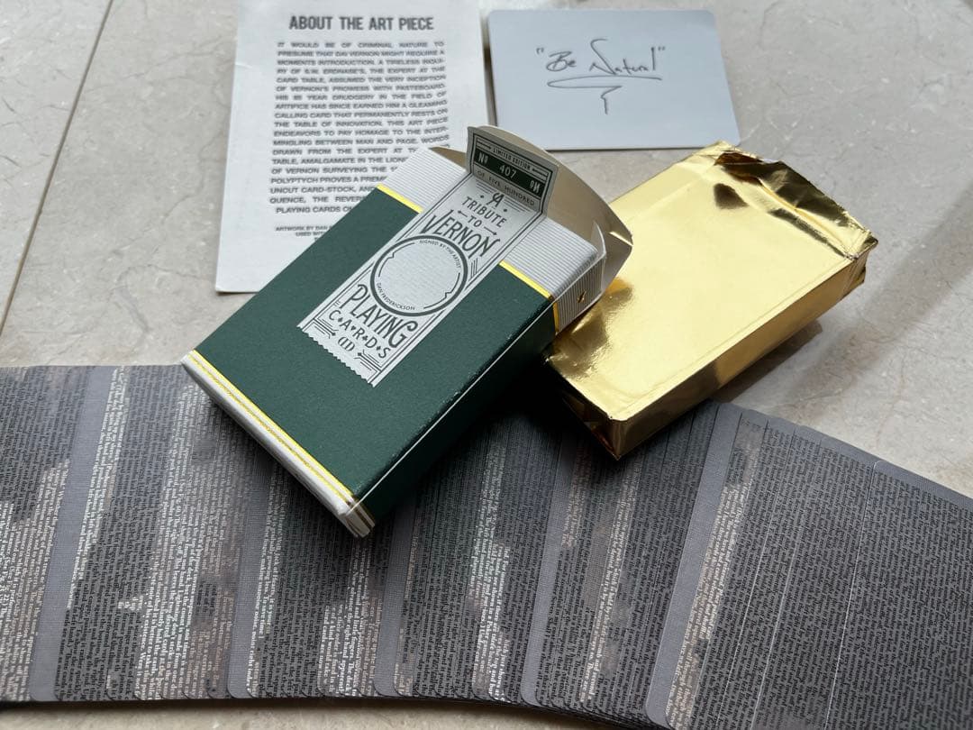 トランプ A TRIBUTE TO VERNON PLAYING CARDS