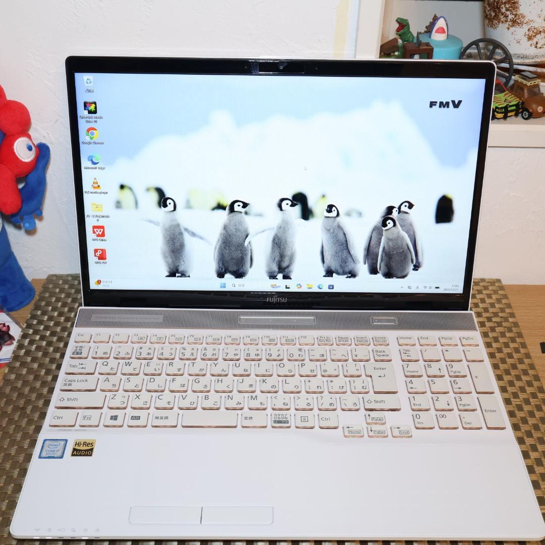 ほぼ新品Win11公式対応i7/メ16G/SSD/BD/無線/カメラ/TypeC