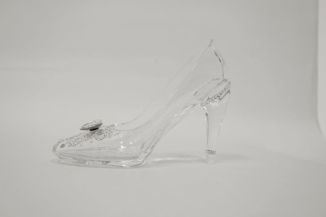 EMMA エマ 本当に履けるガラスの靴 (23.5cm)