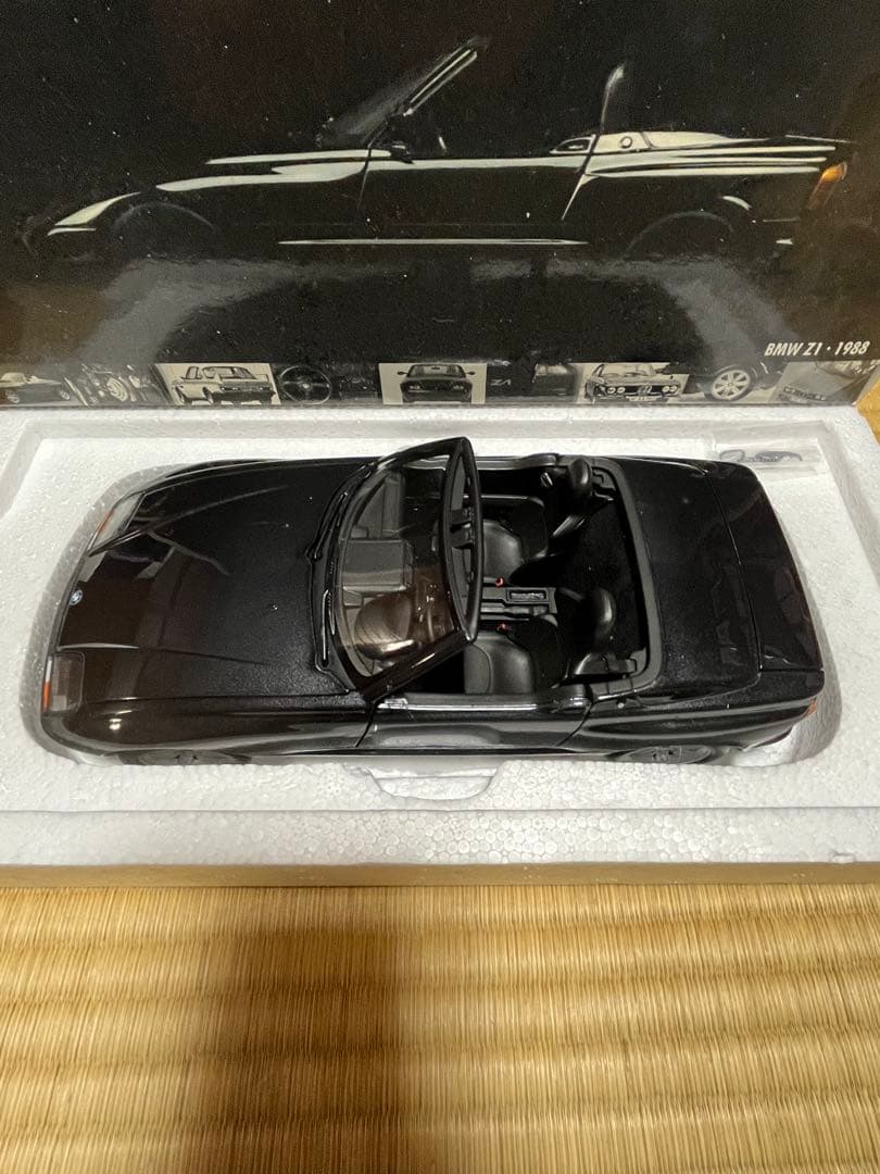 PONミニチャンプス BMW Z1 1988 ブラック autoart