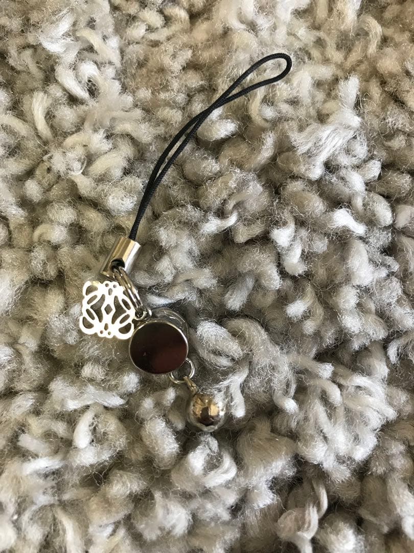 ロエベ　ストラップ