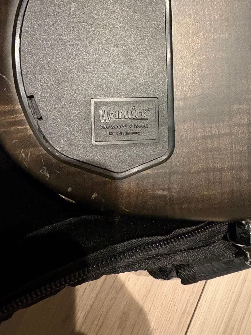 ベース Warwick Streamer LX 5