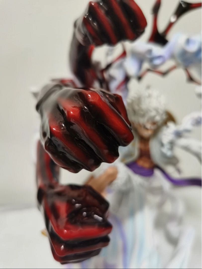 ワンピース ニカルフィ 麦わら ルフィ 四皇 フィギュア 新品