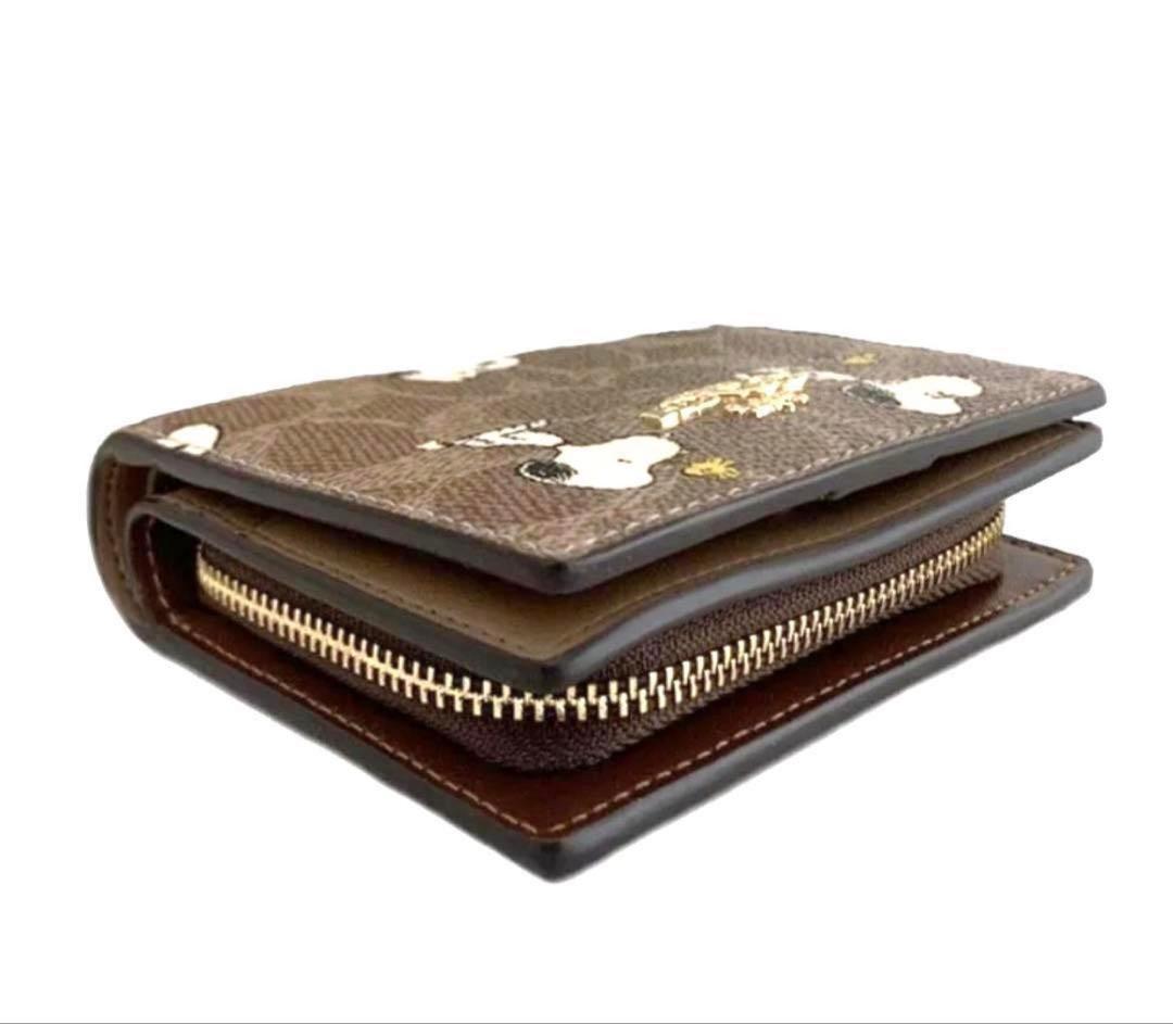 初売り　COACHコーチシグネチャースヌーピーコラボ二つ折り財布