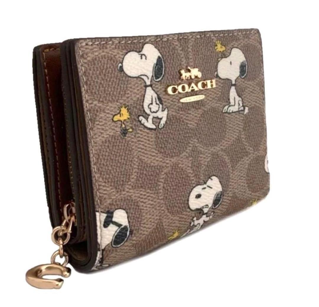 初売り　COACHコーチシグネチャースヌーピーコラボ二つ折り財布