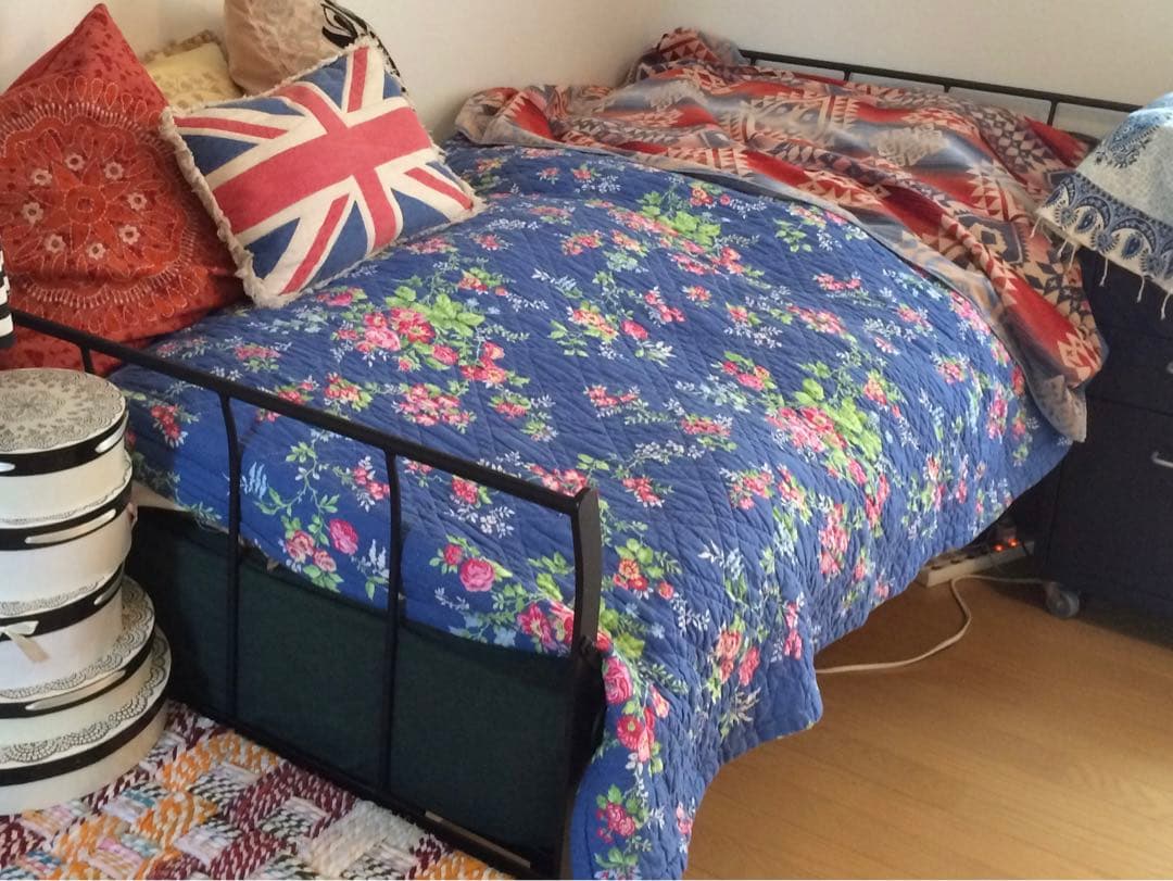 【ねこ】unico アイアンベッドフレーム　シングルサイズ　Romanee