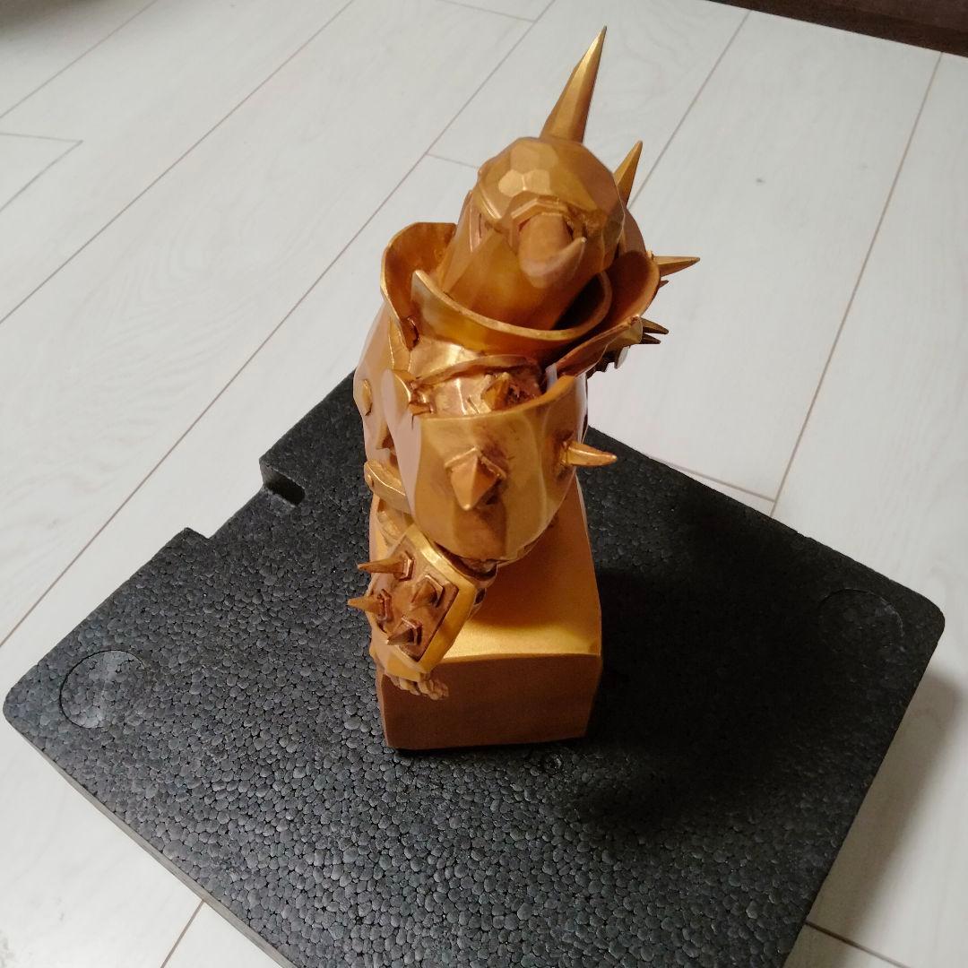 クラッシュオブクラン ゴールドペッカ像 金ペッカ