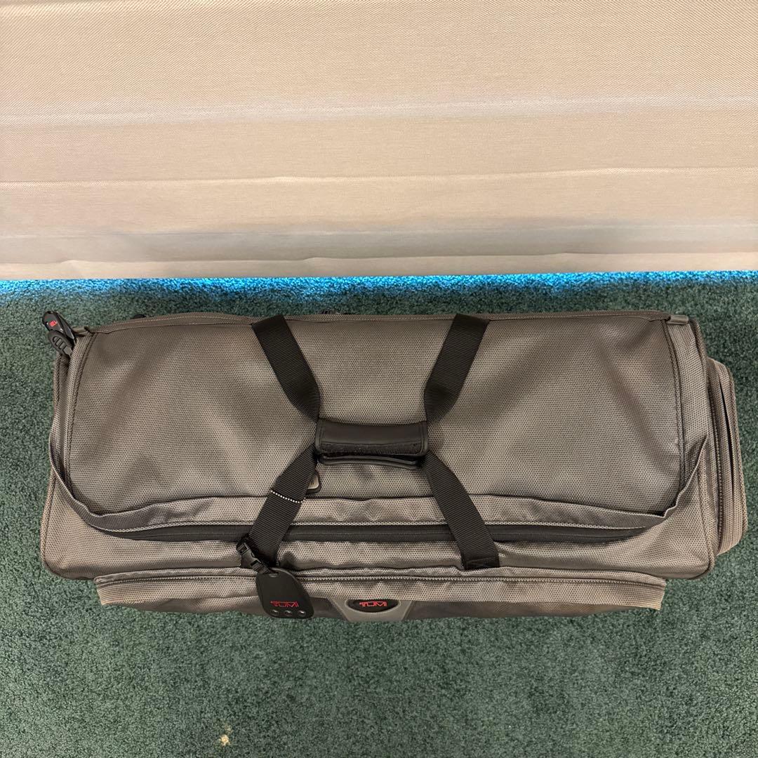 TUMI製2輪キャリーケース大