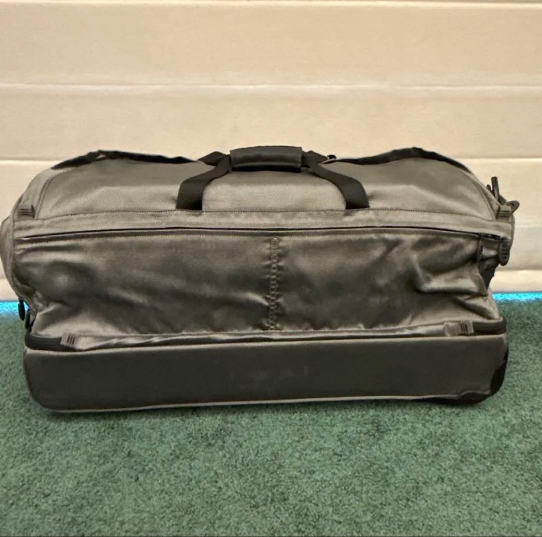 TUMI製2輪キャリーケース大