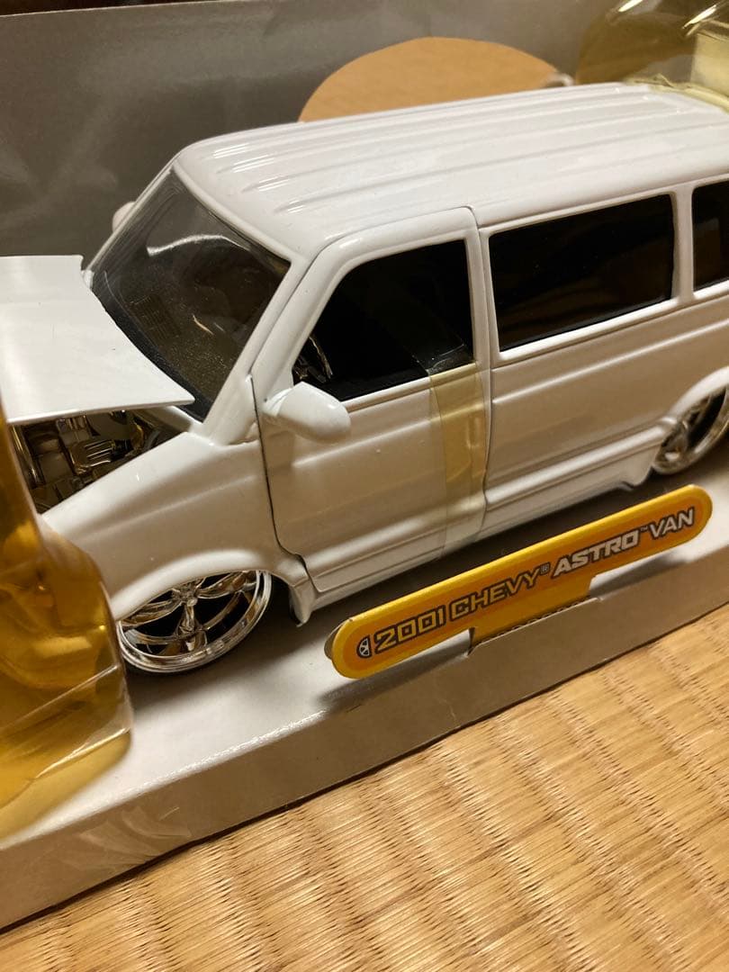 自動車 DUB CITY 2001 CHEVY ASTRO VAN 1/24