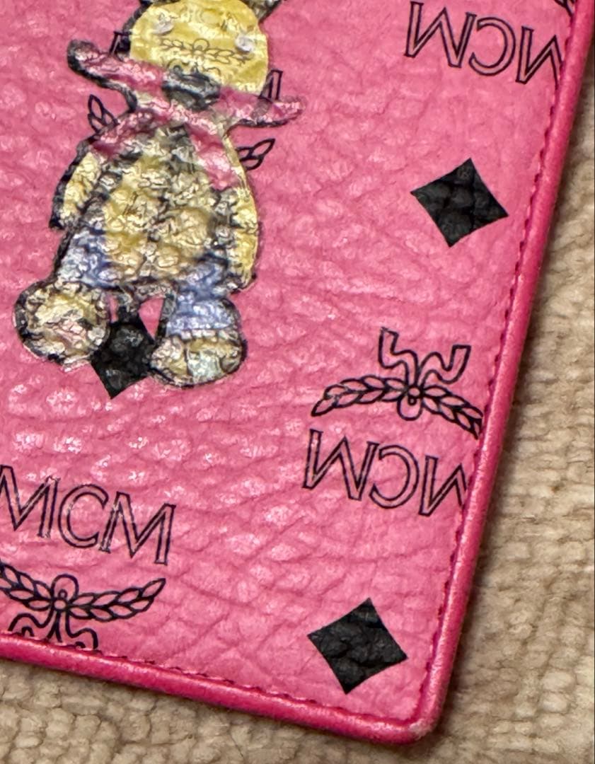 MCM ウサギ パスポートケース