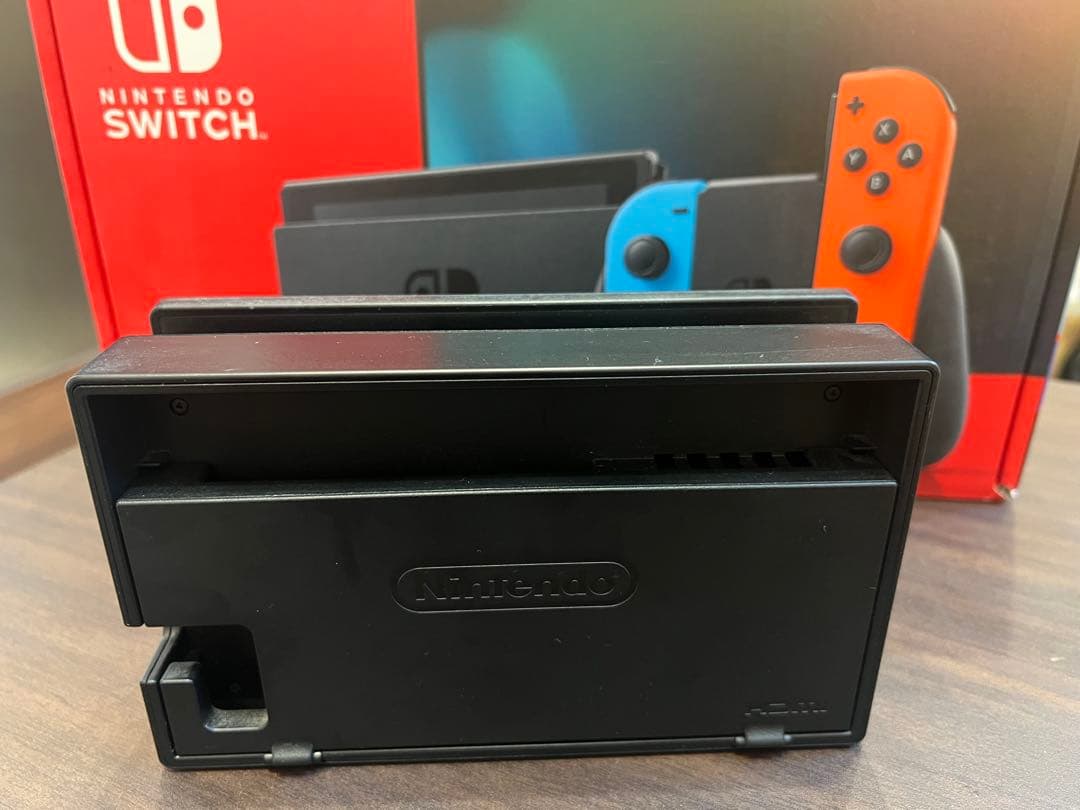 Nintendo Switch 本体 青/赤 Joy-Con付き　SD付き