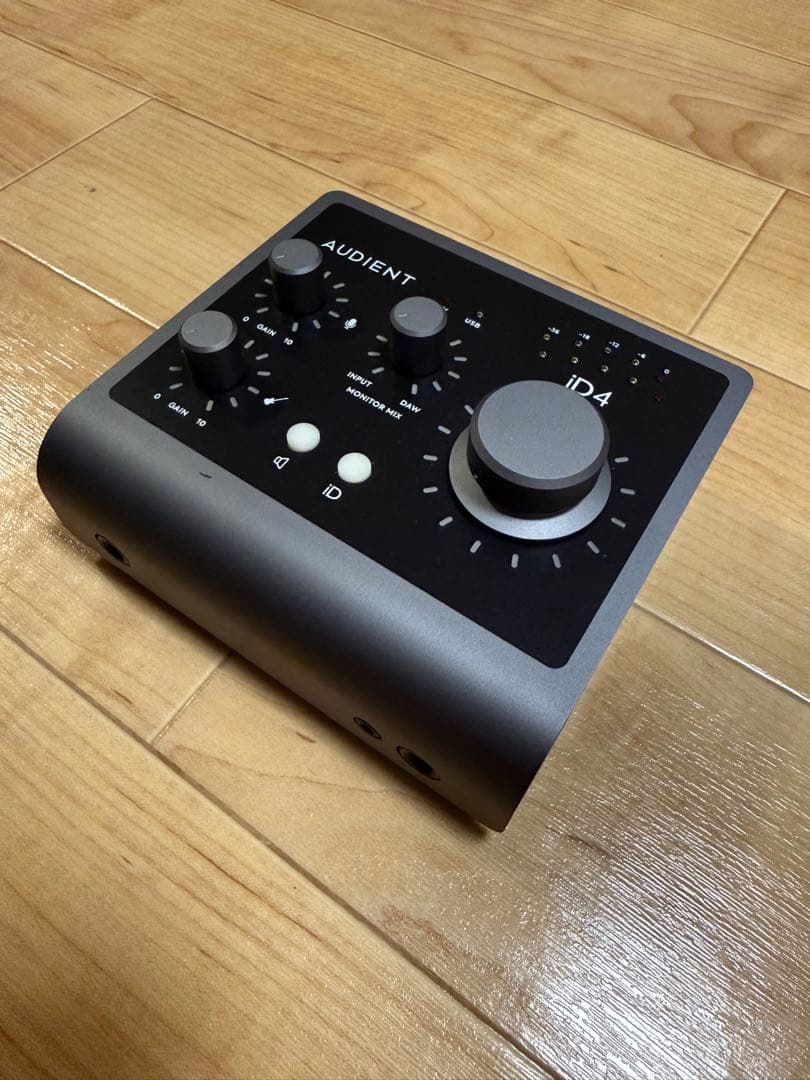 【ほぼ新品】AUDIENT iD4mkII オーディオインターフェイス