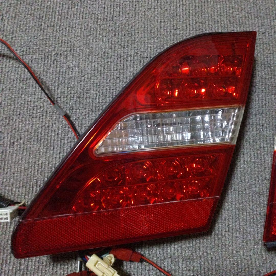 トヨタ・セルシオ３０前期繋ぐだけ。綺麗なLEDテールランプ 赤色 ハーネス付き