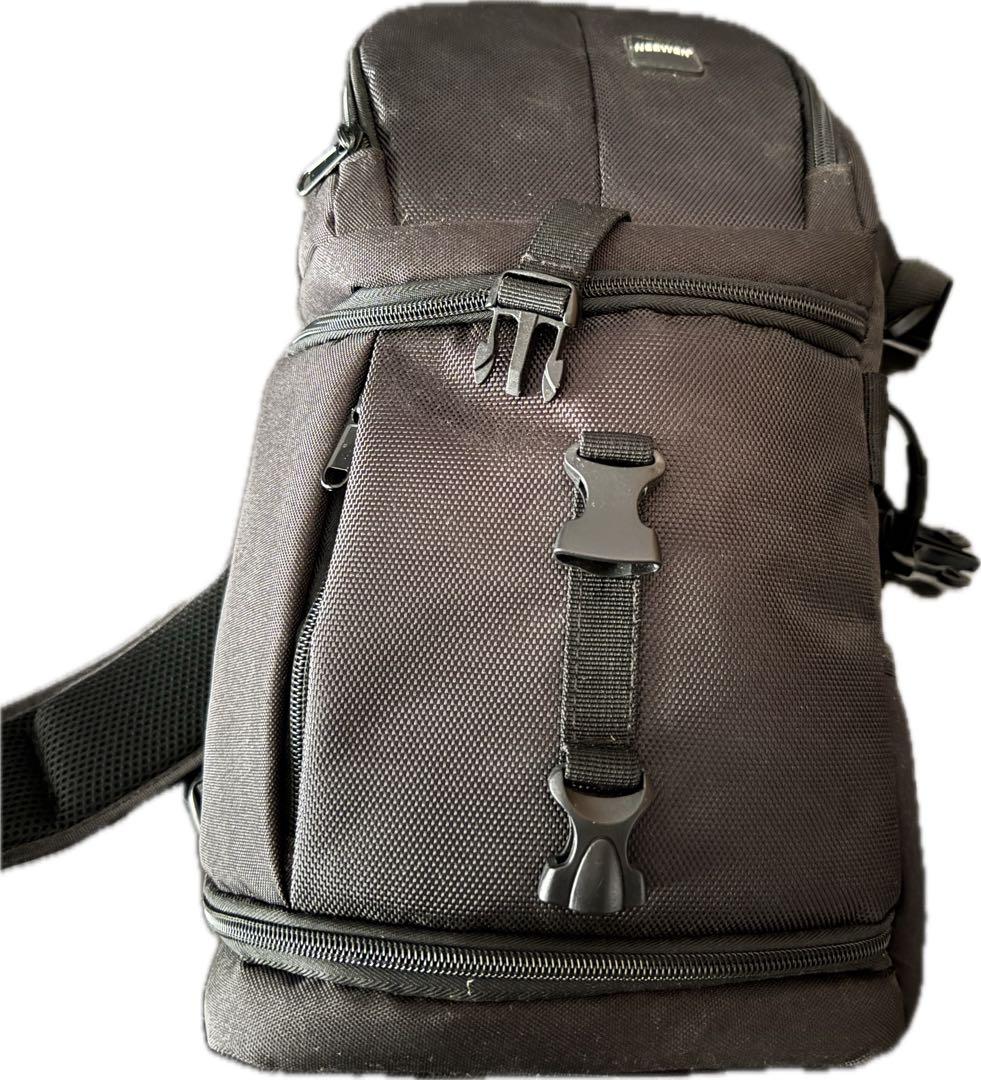 Canon EOS Kiss X10 ズームレンズ付き