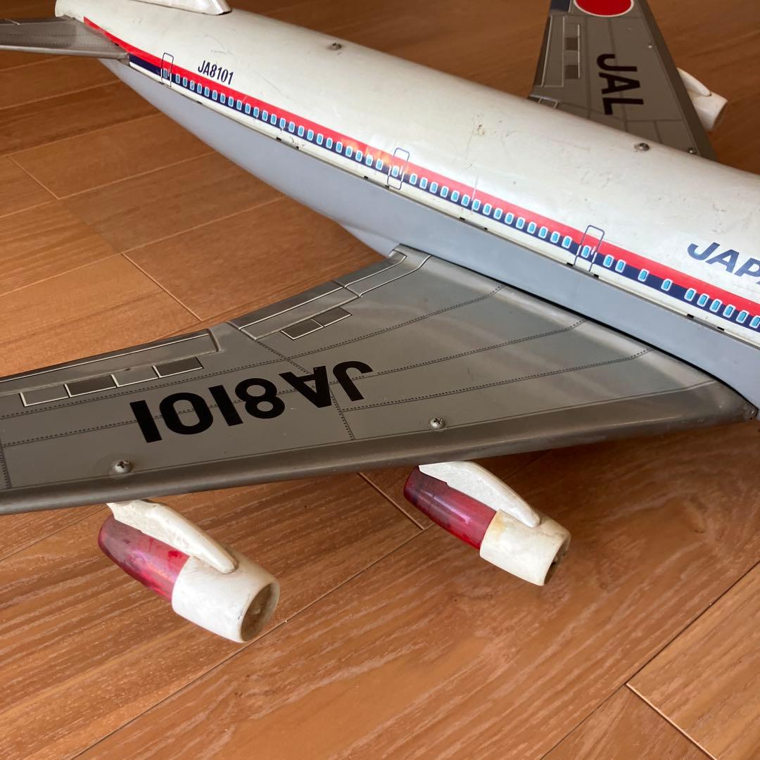 日本航空のジャンボジェット機　ブリキ模型