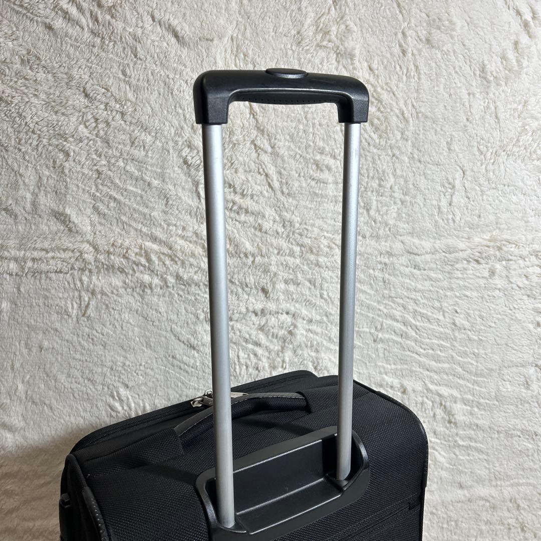 【美品】PLUS ONE LUGGAGE 縦型ソフトキャリー　60L