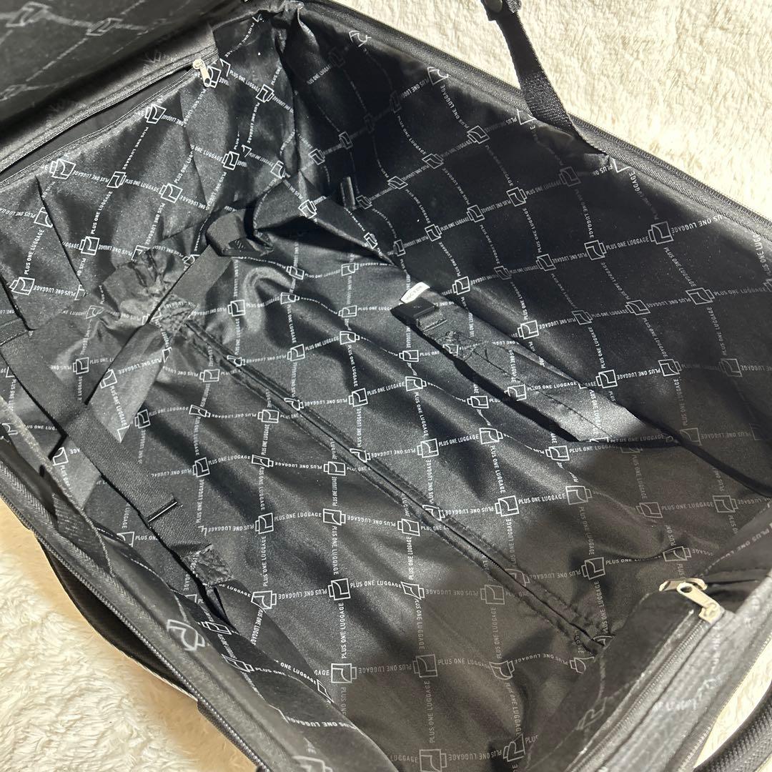 【美品】PLUS ONE LUGGAGE 縦型ソフトキャリー　60L