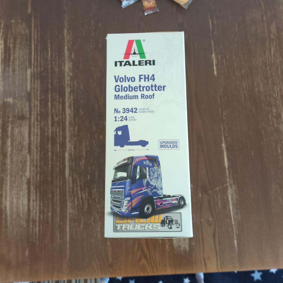 自動車 ITALERI Volvo FH4 Globetrotter 1:24