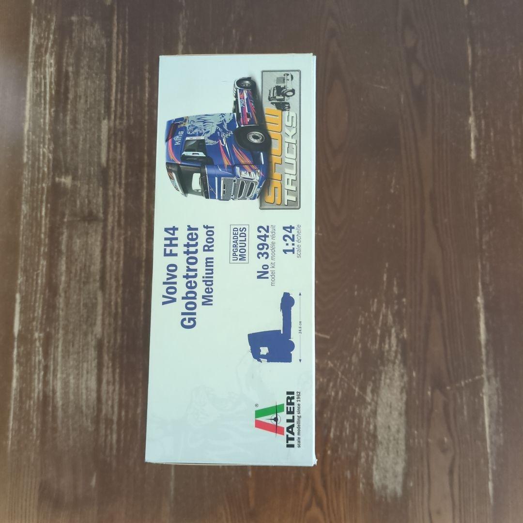 自動車 ITALERI Volvo FH4 Globetrotter 1:24