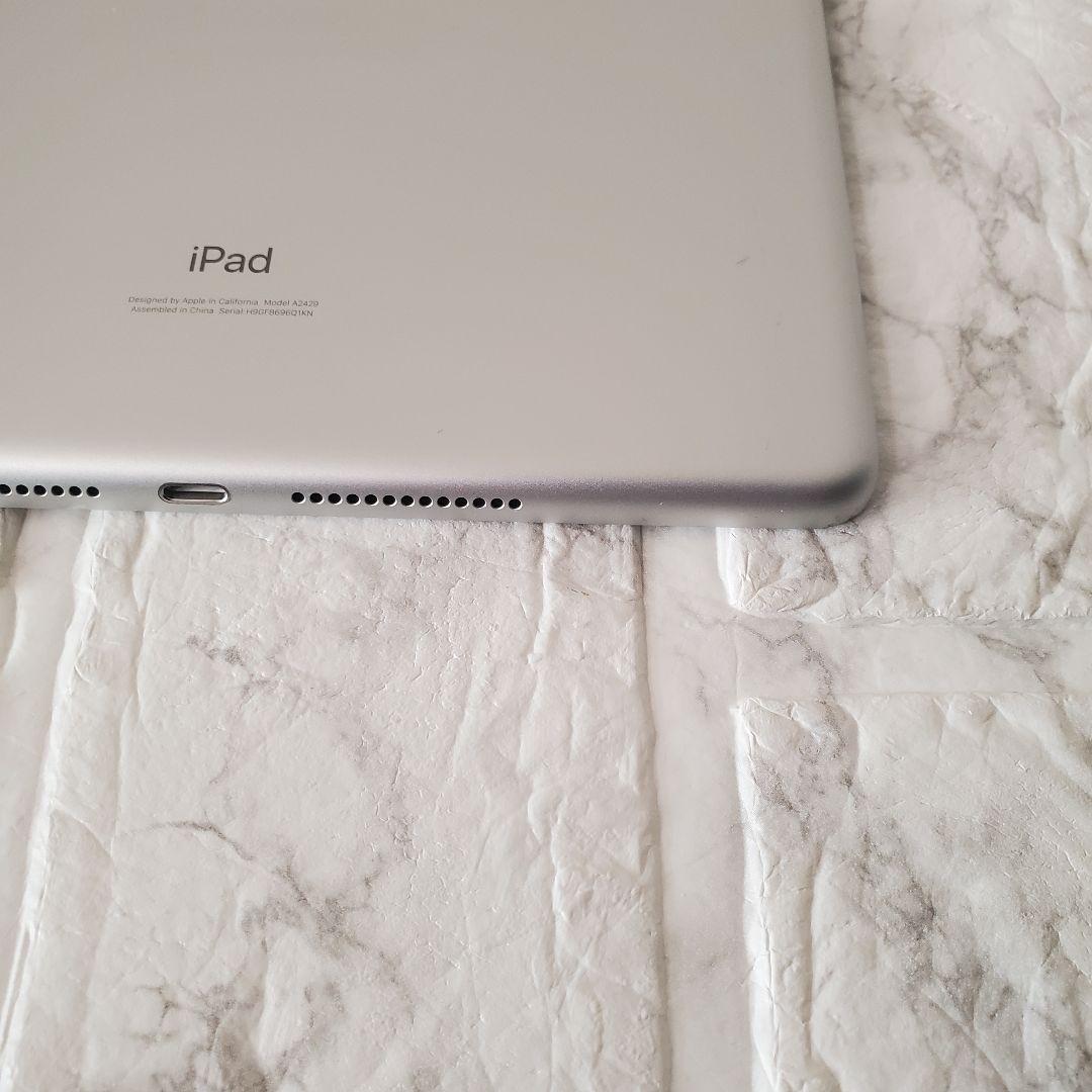 255 iPad 8世代 32GB SIMフリー シルバー