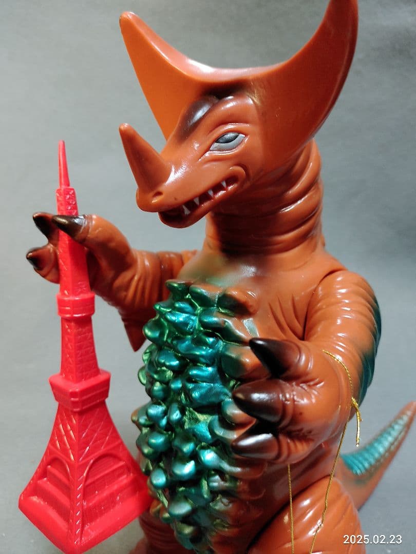 昭和レトロ 1991年ブルマァク ジャイアントゴモラソフビ復刻版怪獣東京タワー付