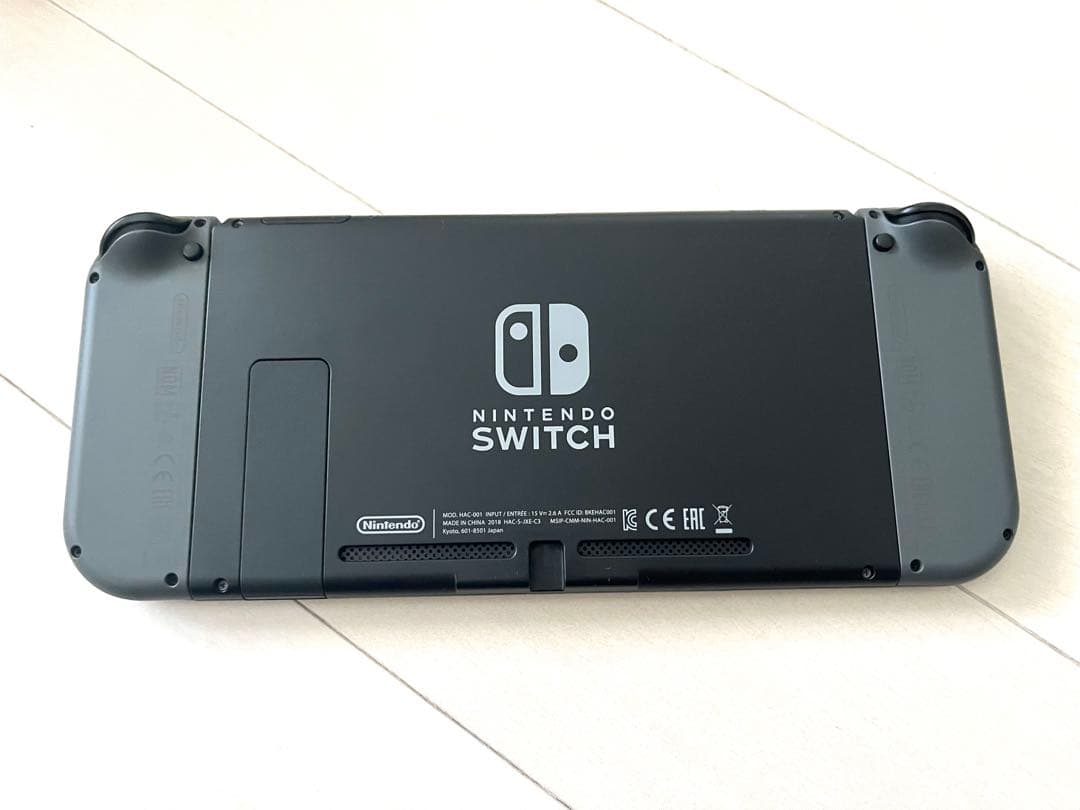 Nintendo Switch本体　グレー