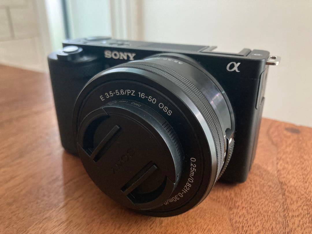 Sony VLOGCAM ZV-E10 レンズ・元箱付属 ほぼ未使用