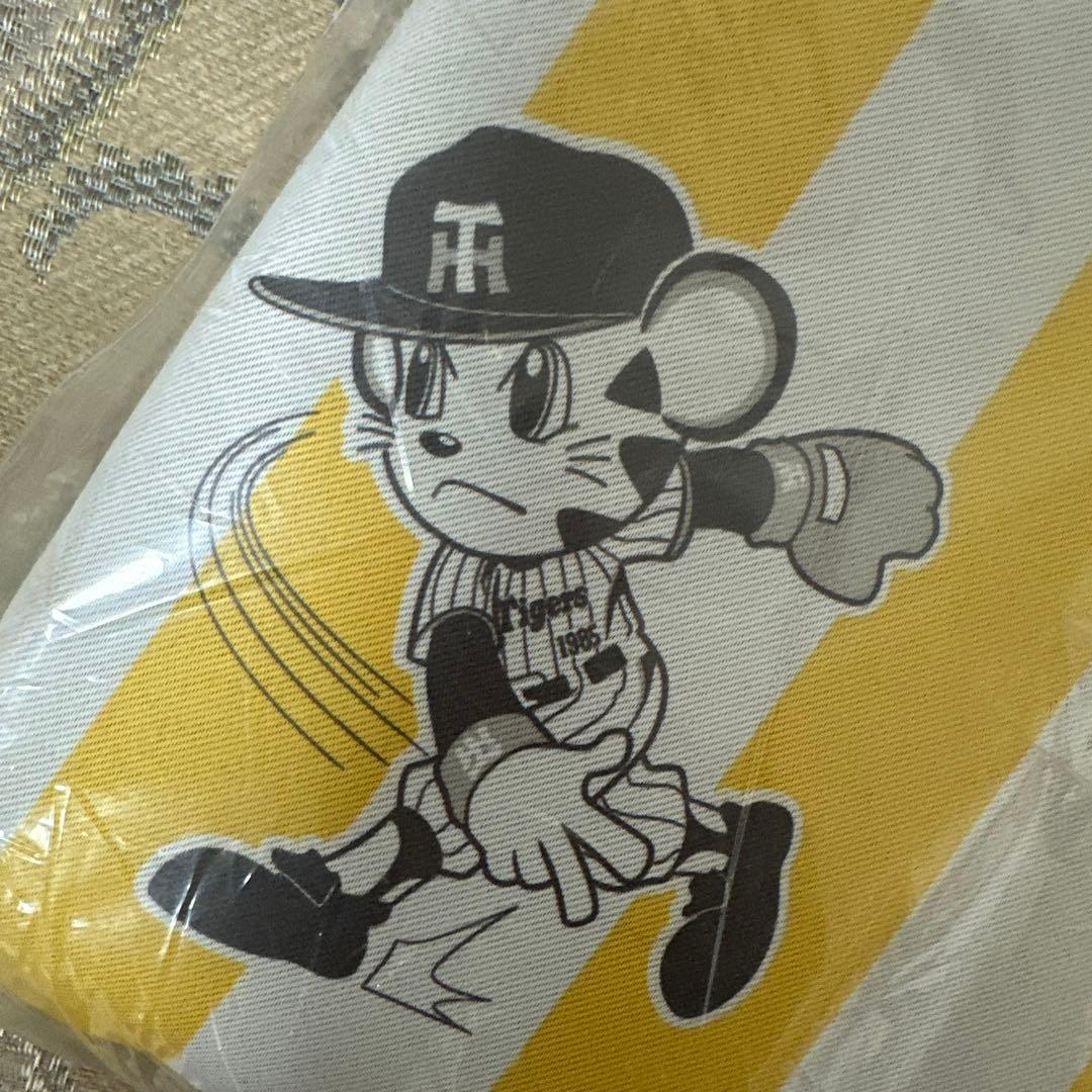 Tigersタイガース　 2枚セット100×178 遮光カーテン　２セット