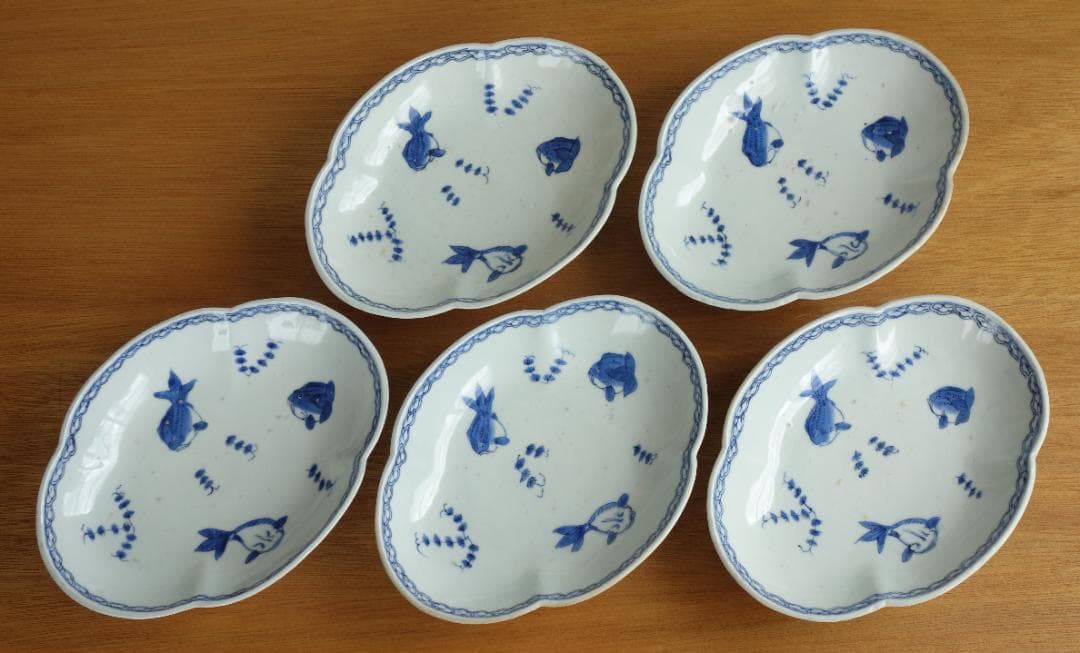 江戸中期　古伊万里　染付木瓜皿５客　金魚柄