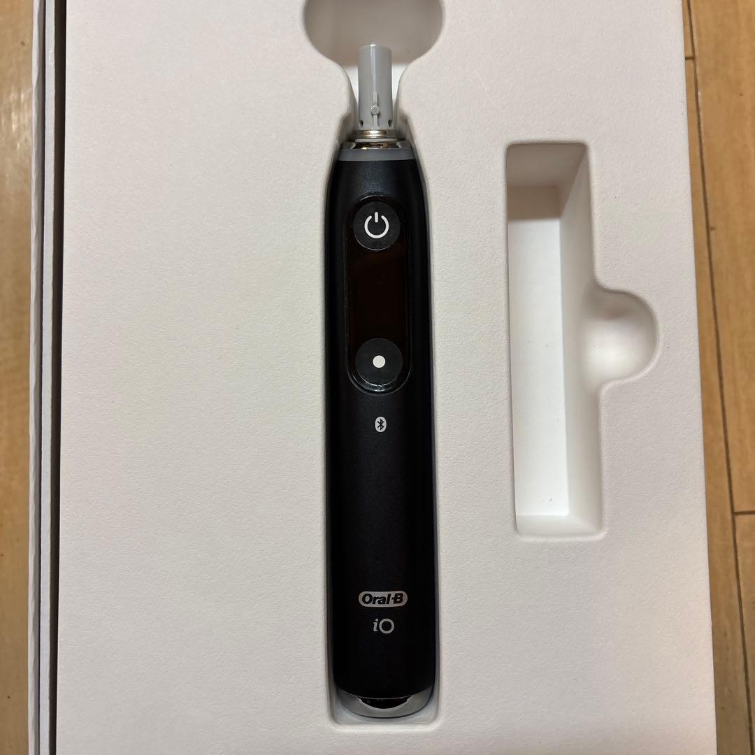 ブラウン iO9ブラックオニキス　電動歯ブラシ IOM92J22ACBK-W