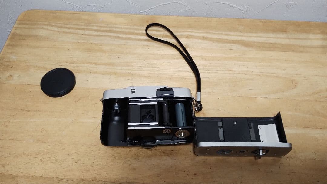 フィルムカメラ　フラッシュ　レンズ等まとめ売り