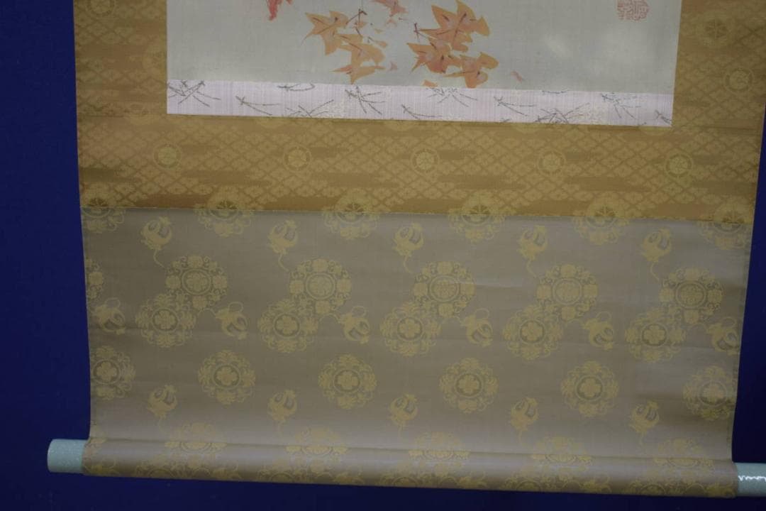 真作/寺崎広業/小禽紅葉図/絹表装/桐共箱付/布袋屋掛軸HJ-74