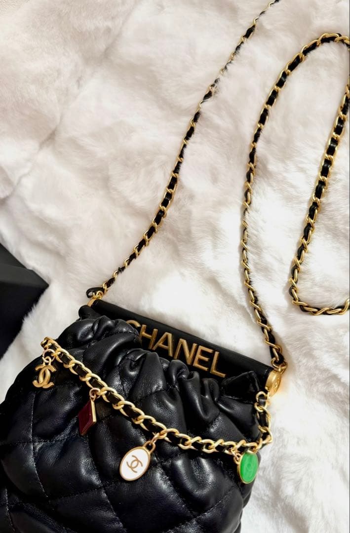 【新品未使用】CHANEL キルティング　ショルダーバッグ　チャーム　ノベルティ