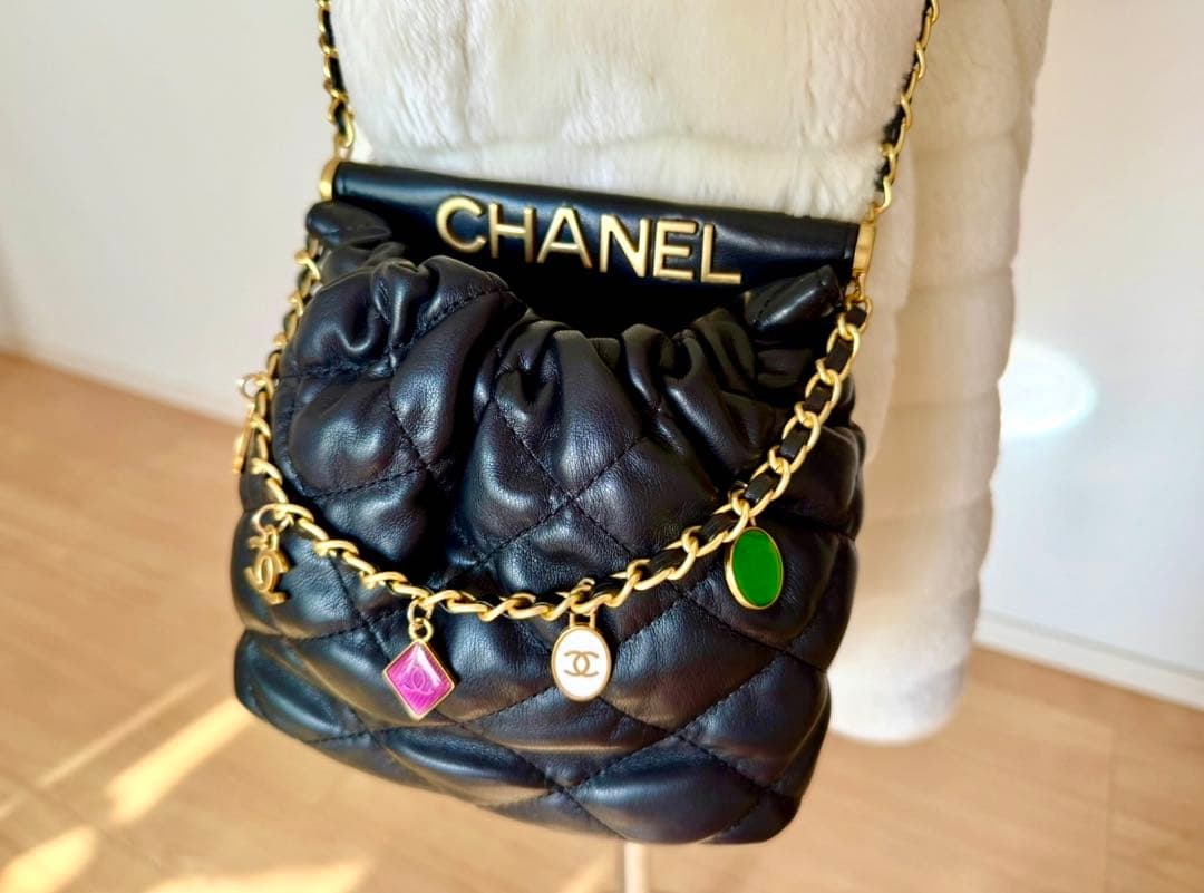 【新品未使用】CHANEL キルティング　ショルダーバッグ　チャーム　ノベルティ