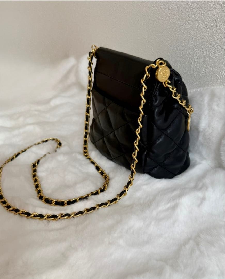 【新品未使用】CHANEL キルティング　ショルダーバッグ　チャーム　ノベルティ