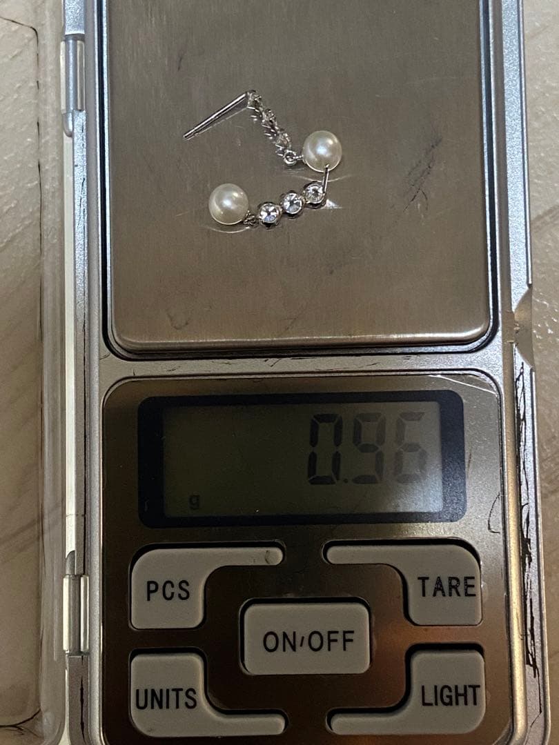 ジュエリーツツミ　k10ピアス　パールとキュービック
