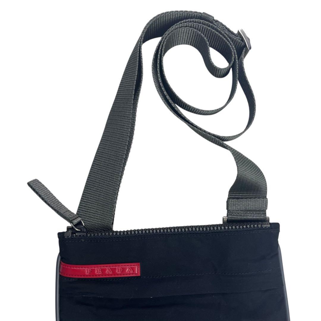 美品 プラダ スポーツ サコッシュ ショルダーバッグ ブラック 斜め掛け ロゴ