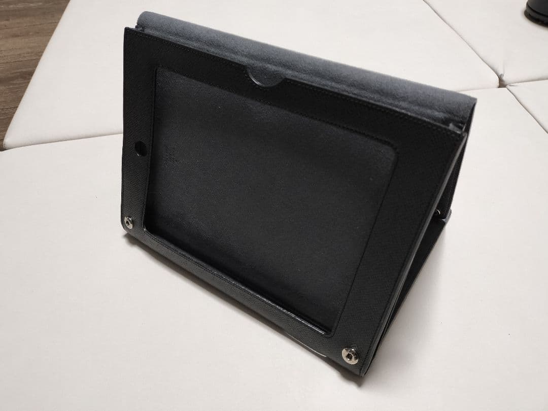 ルイヴィトン iPadケース